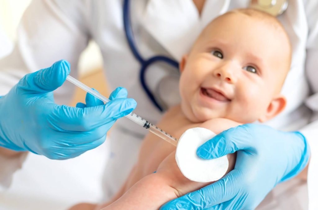 Doğumdan Sonraki İlk Aşıların Yan Etkileri ve Güvenilirliği